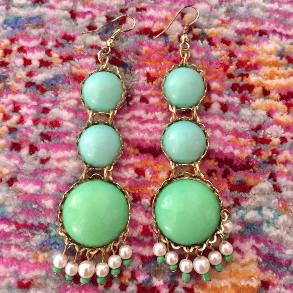 Chandelier drop earrings