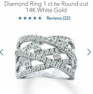 Beautiful 1 ct tw diamond ring. Reasonable offers!