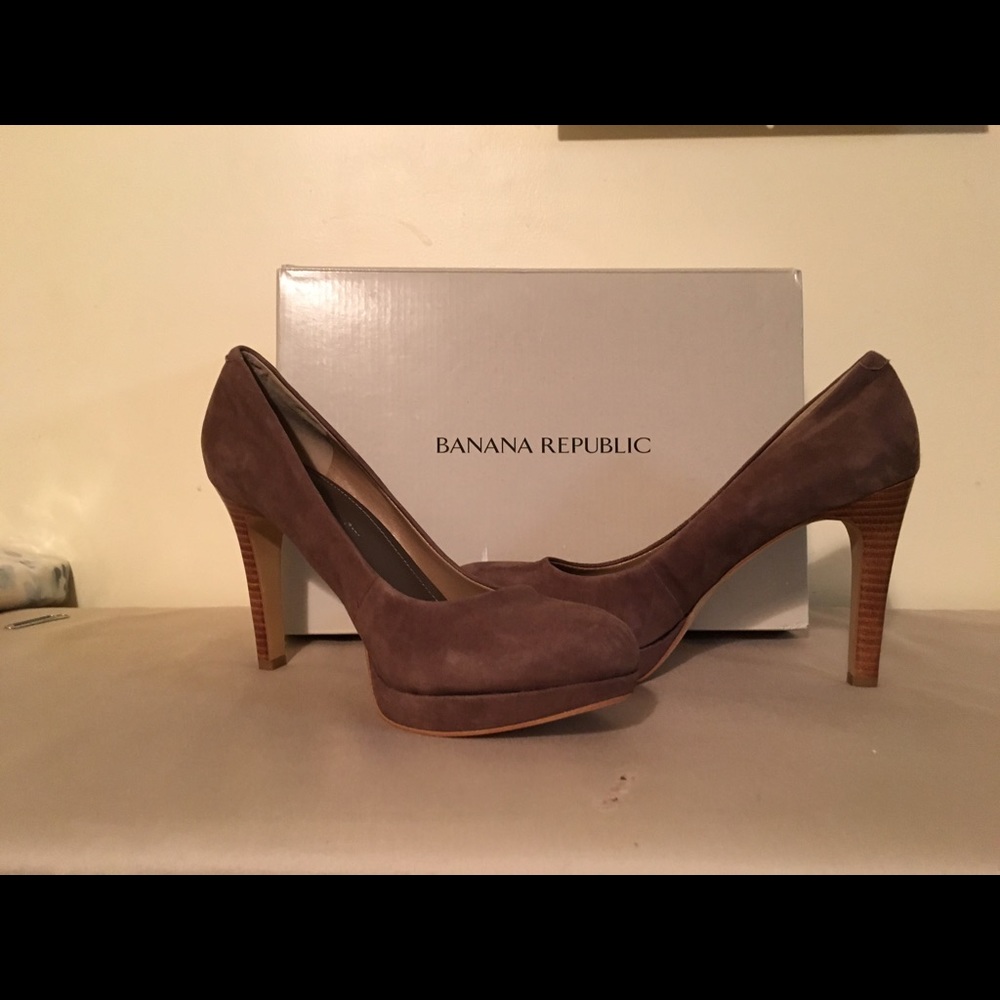 New Banana Republic Kate pumps