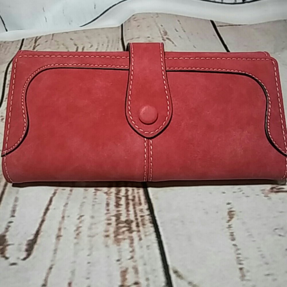 Red wallet