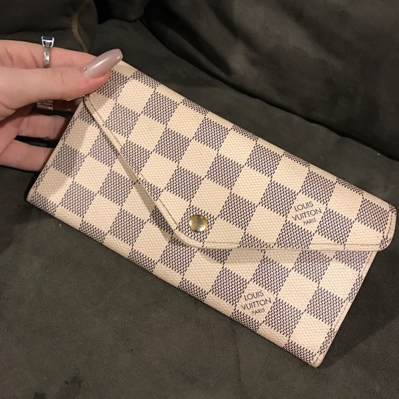 Louis Vuitton Handbags - Louis Vuitton Wallet