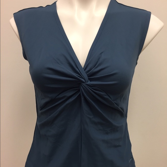 Patagonia Tops - New with tags! Patagonia Teal bandha Workout top