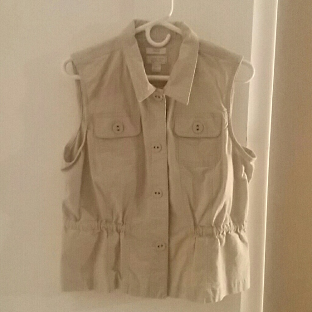 Cute tan stretch vest