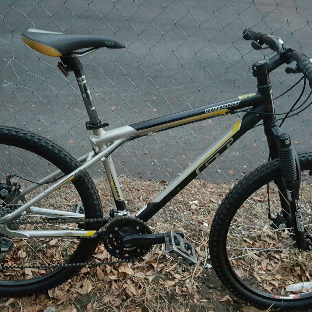 GT outpost mountain bike