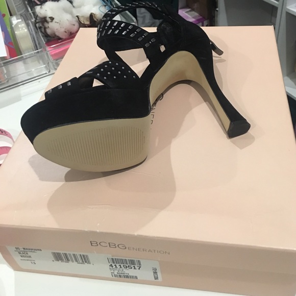 BCBGeneration Stiletto's - BRAND NEW! - Picture 4 of 4