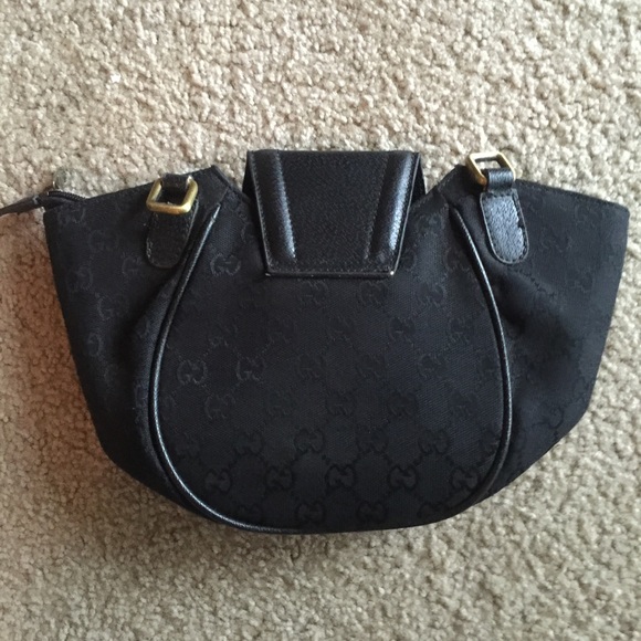 Authentic new GUCCI purse. Very cute - Picture 3 of 4
