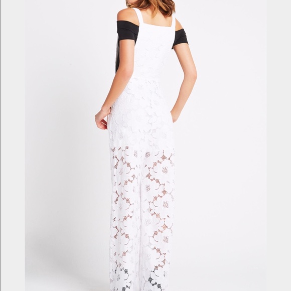 ❤️SOLD❤️BCBG White Lace Overall - Picture 2 of 7