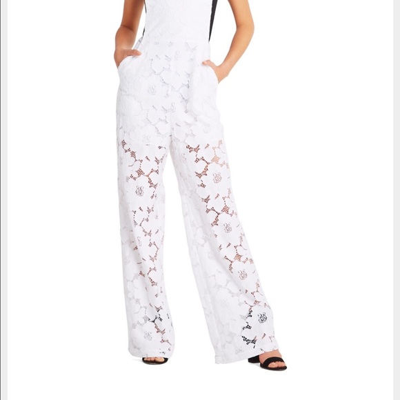 ❤️SOLD❤️BCBG White Lace Overall - Picture 5 of 7