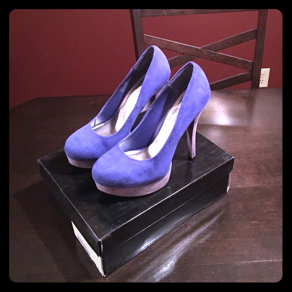 Blue & Grey Heels!