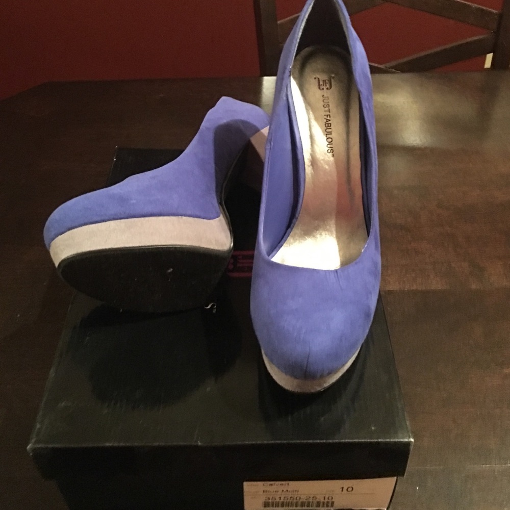 Blue & Grey Heels! - Picture 5 of 5