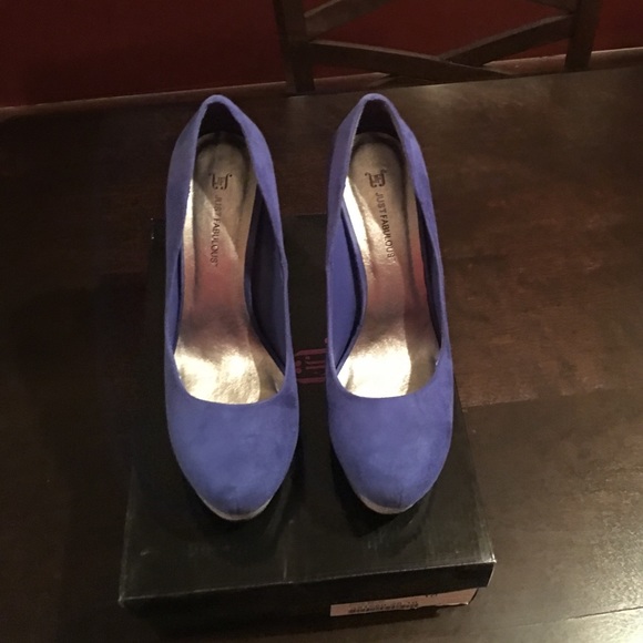 Blue & Grey Heels! - Picture 3 of 5