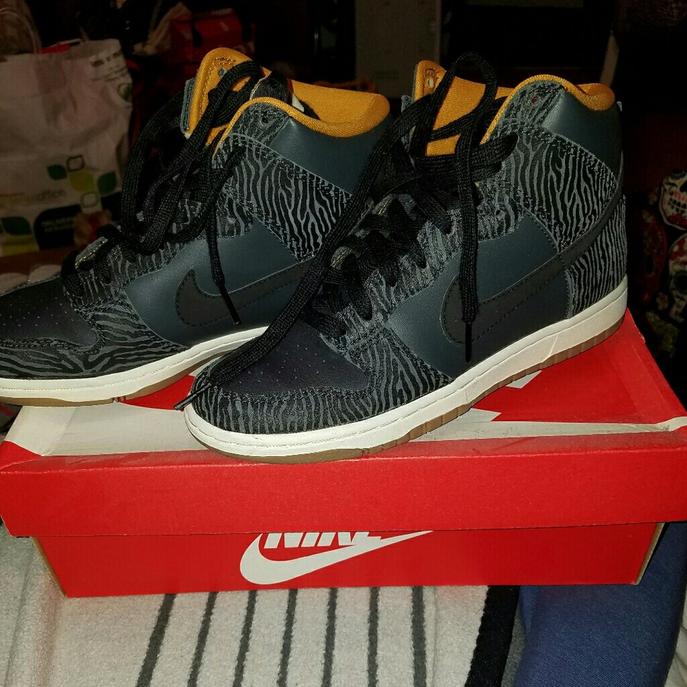 Women's nike dunks
