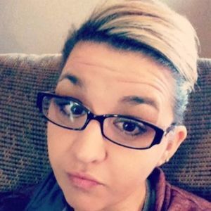 Meet your Posher, Dayna