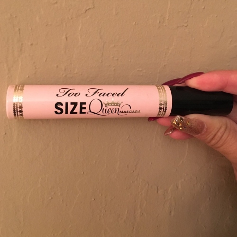 Two faced Size Queen mascara, New without box!