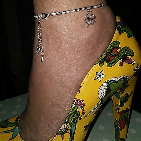 SILVER 3 CHARM ANKLE BRACELET - Picture 2 of 2