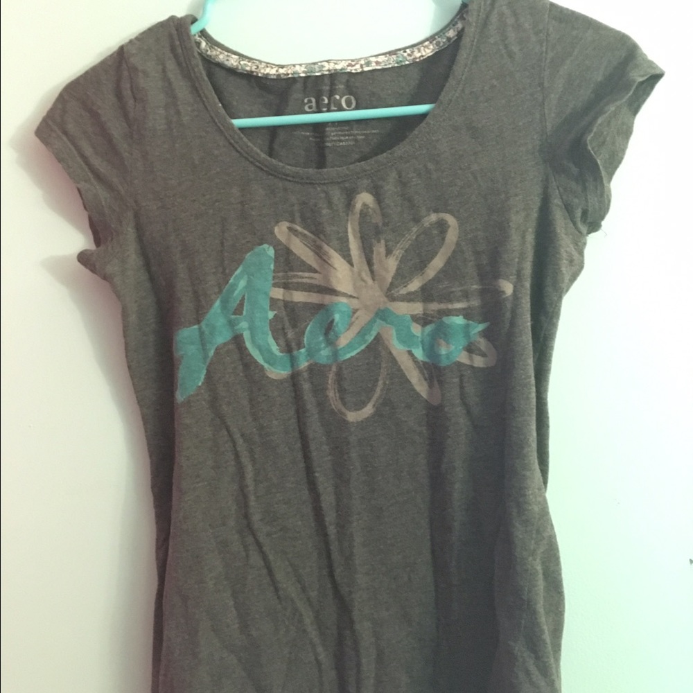 Aeropostale "aero" flower short sleeve