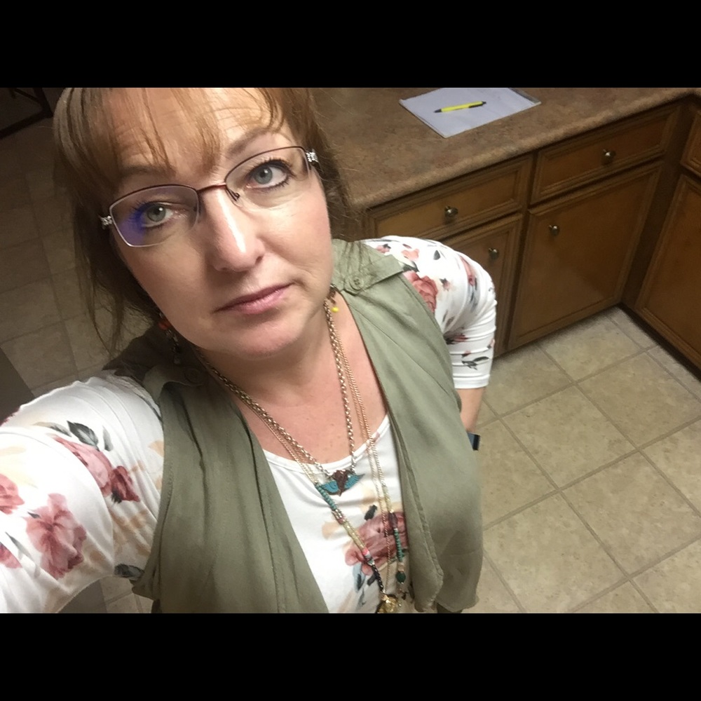 Meet your Posher, Treva