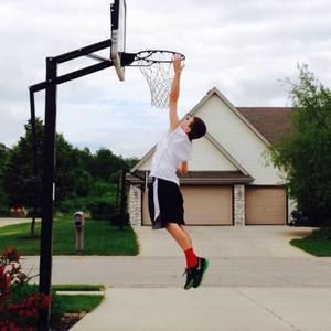 Meet your Posher, Logan