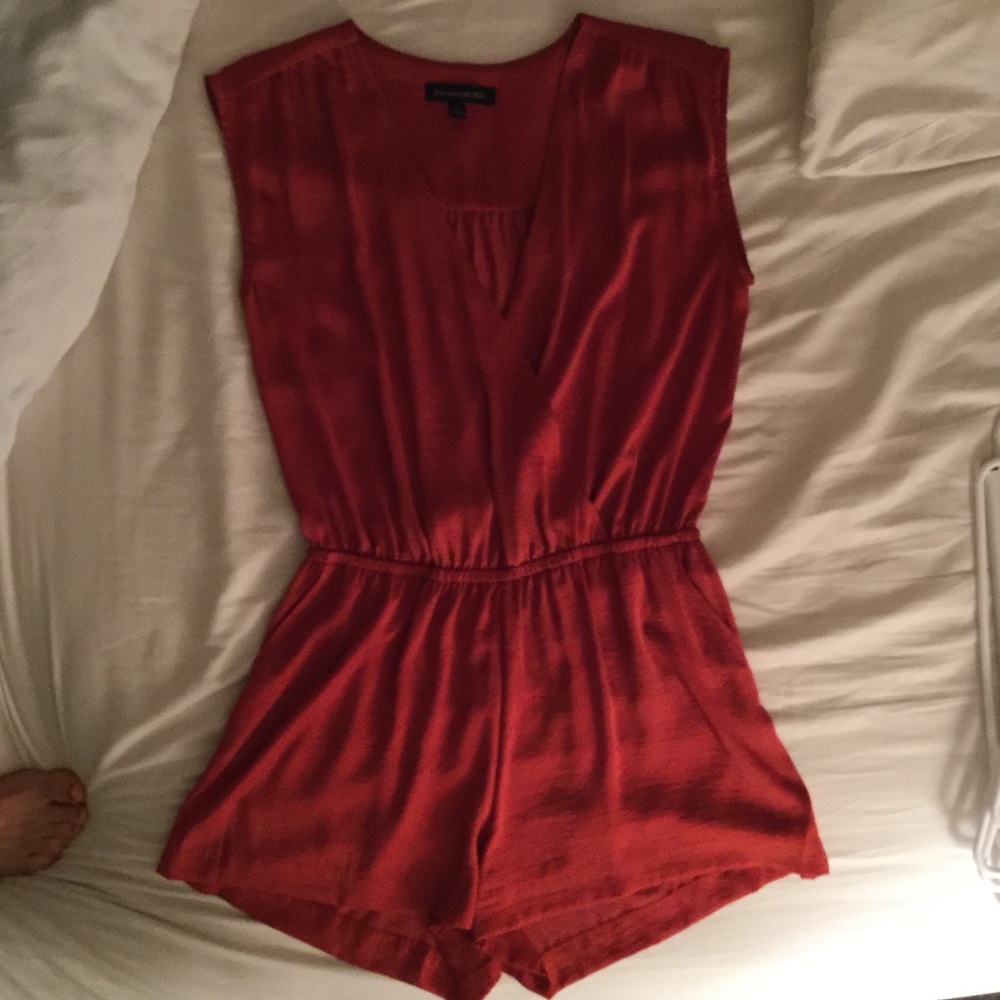 20% off 2+! EUC romper 20% off 2+!