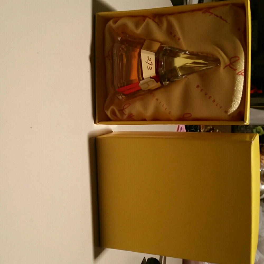 Feed Hayman  273 New original bottle parfum
