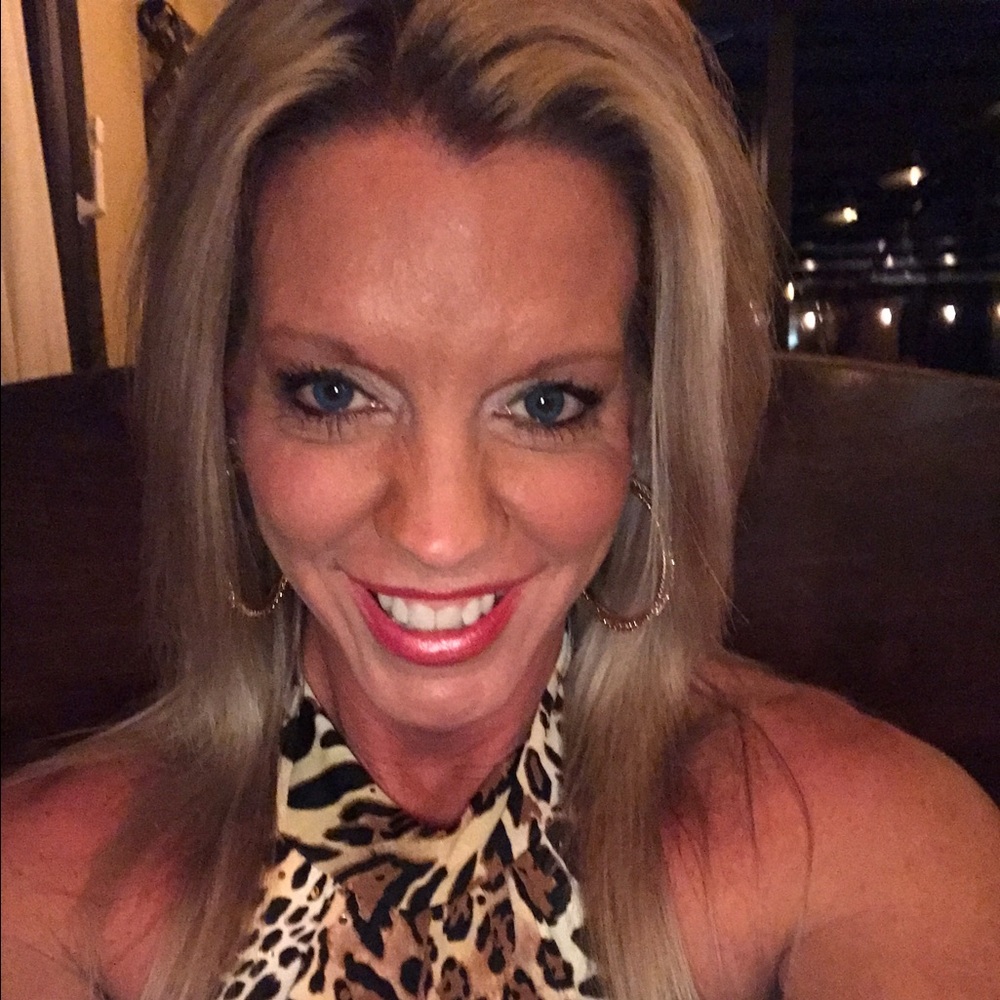 Meet your Posher, Kimberly