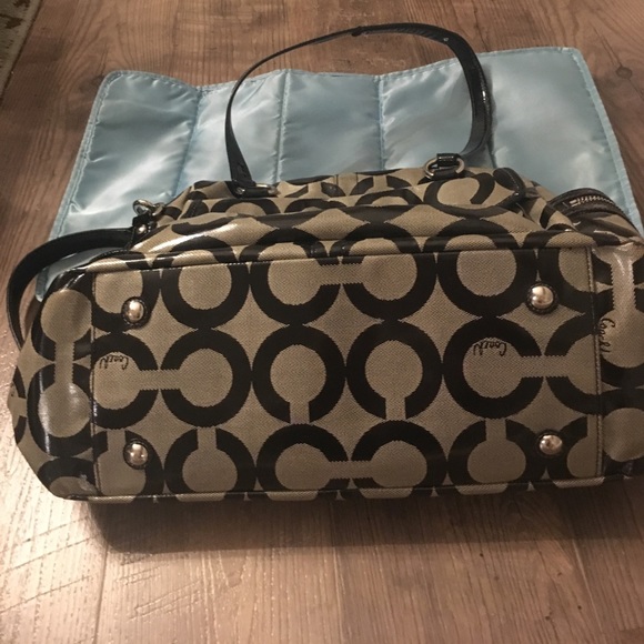 Authentic Coach Diaper bag - Picture 4 of 8
