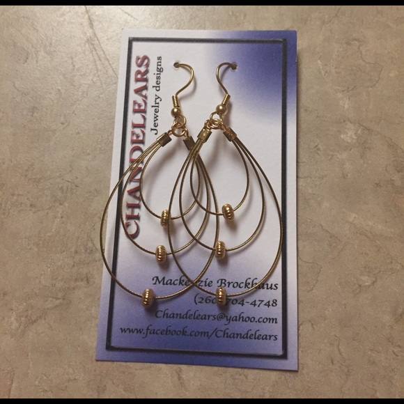 GOLD TEARDROP EARRINGS - Picture 1 of 2