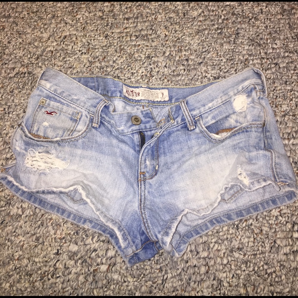 Hollister short