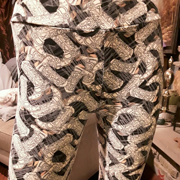 LuLaRoe Pants - Lularoe Unicorn Rare Cowboy boots leggings
