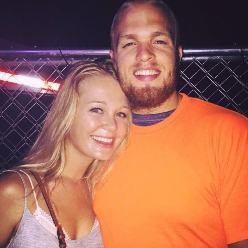 Meet your Posher, Halee