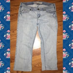 Hollister Capri/ Clam Diggers