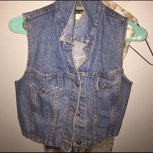 Cropped denim jean jacket vest medium