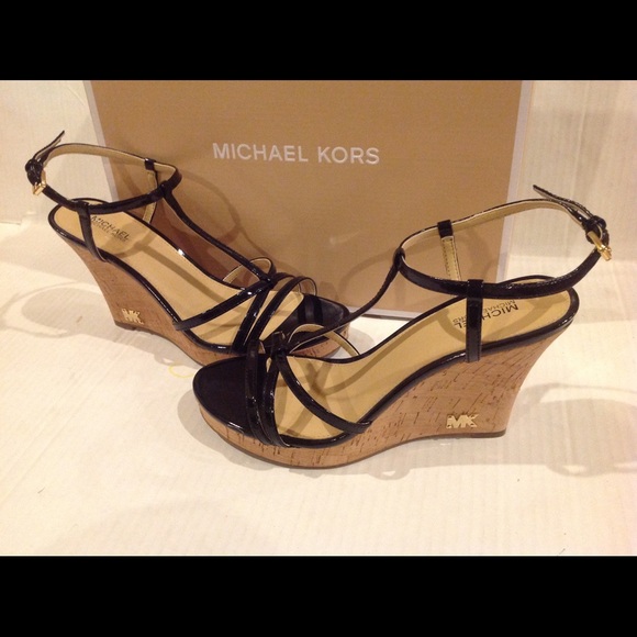 ❌SOLD ❌MICHAEL KORS KAMI WEDGE (Sz 8) - Picture 2 of 7