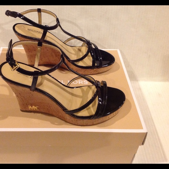 ❌SOLD ❌MICHAEL KORS KAMI WEDGE (Sz 8) - Picture 5 of 7