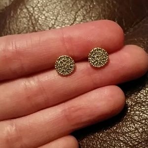 Stella and Dot rhinestone stud gold earrings.