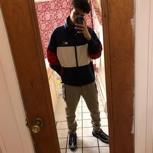 Meet your Posher, Eli