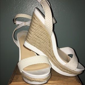 Gianni Bini wedges