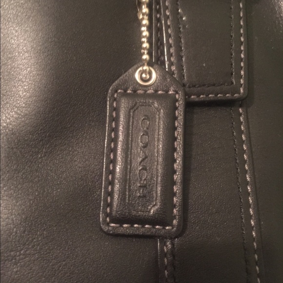 Black Coach tote bag - Picture 2 of 8