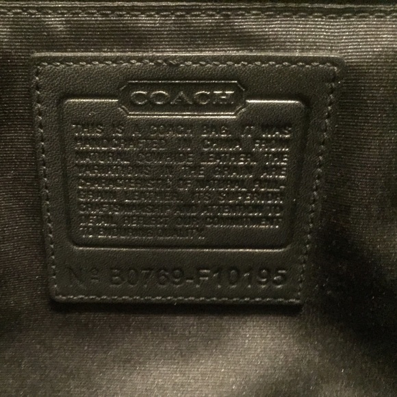 Black Coach tote bag - Picture 3 of 8