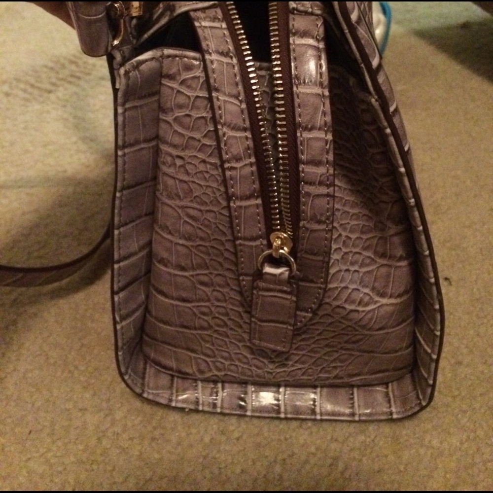 Purse - Picture 2 of 5