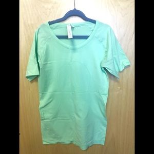 Lululemon active wear short sleeve