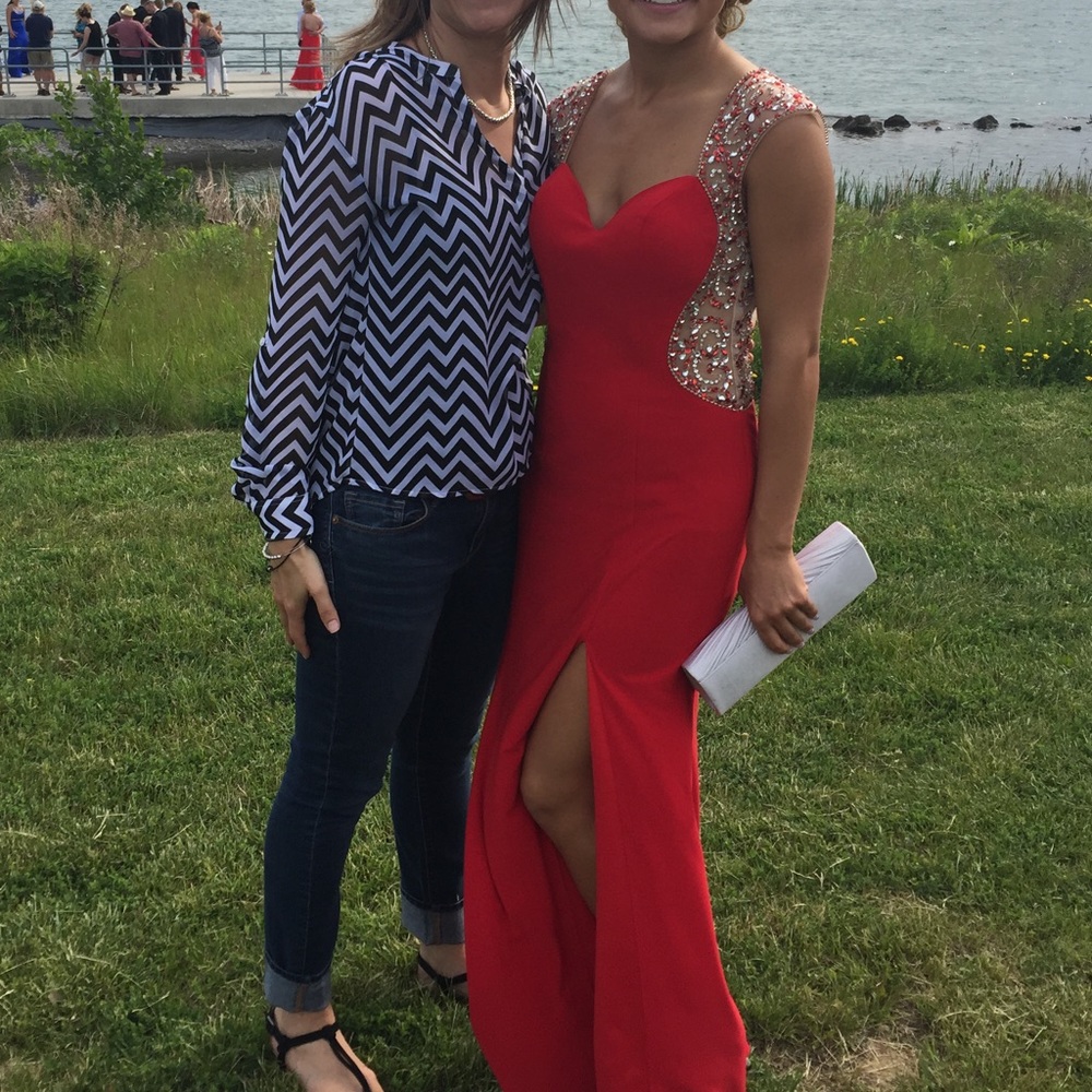 Red prom dress