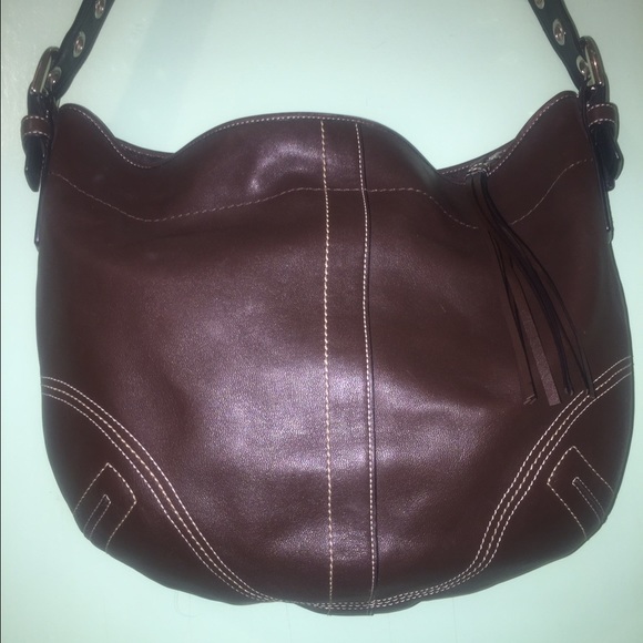 Brown leather coach hobo shoulder bag. - Picture 4 of 4