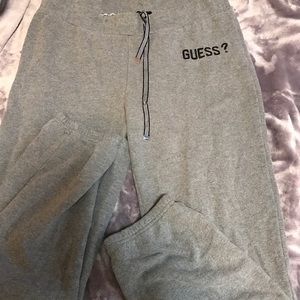 Guess jogging pant size medium