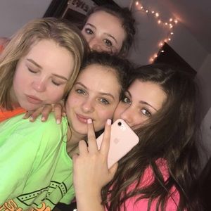 Meet your Posher, Natalie