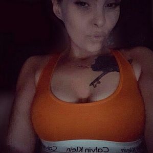 Meet your Posher, Alyssa