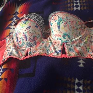 Victoria's Secret 34DD