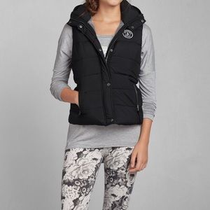 Abercrombie and Fitch navy puffer vest