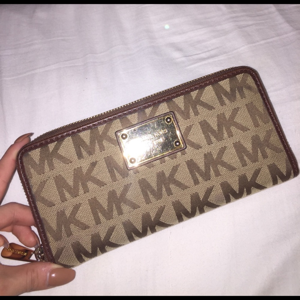 Michael Khors Wallet