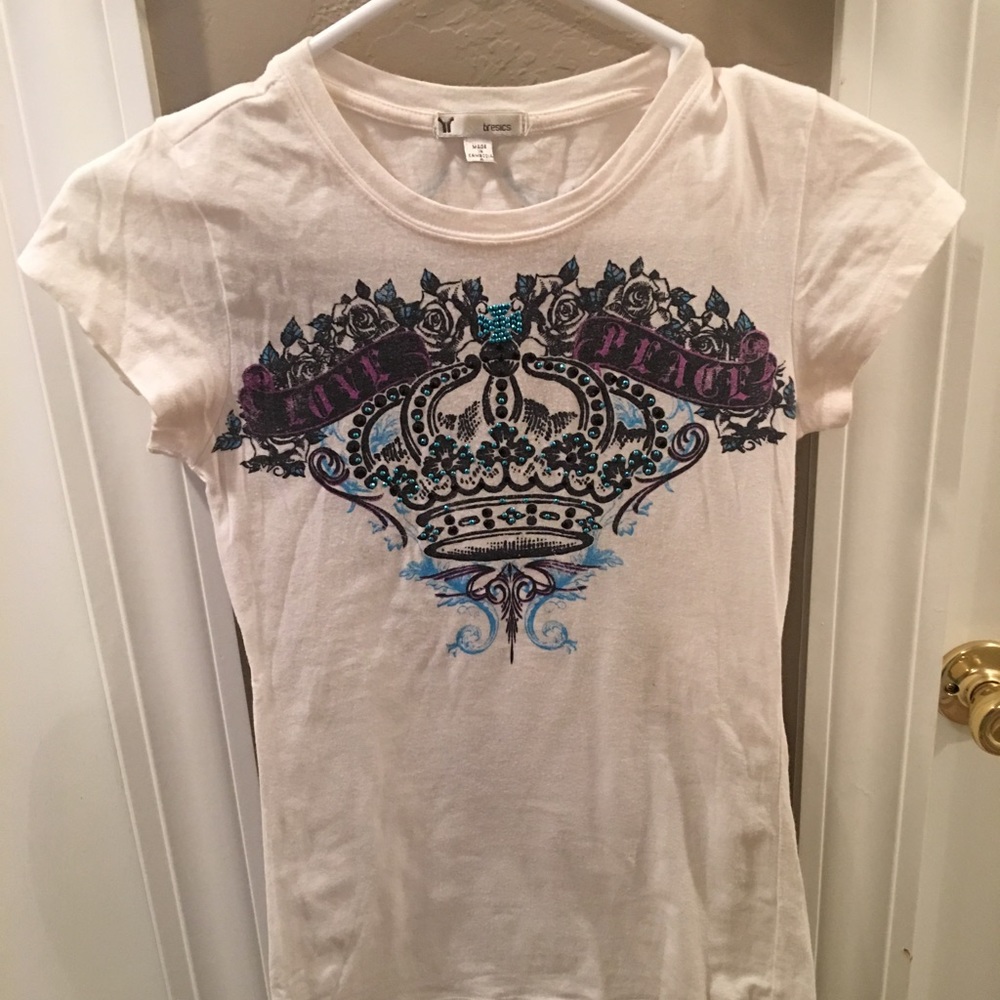 Tresics tshirt. Size small.